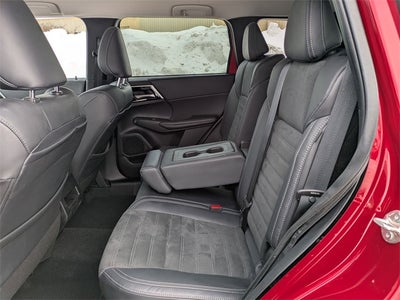 2022 Mitsubishi Outlander SE