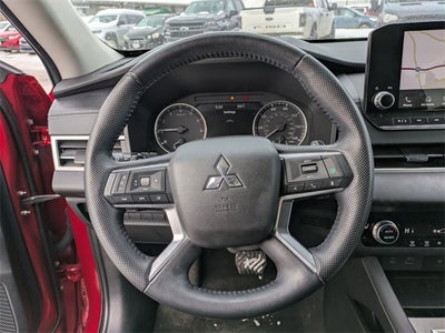 2022 Mitsubishi Outlander SE