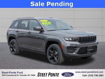 2022 Jeep Grand Cherokee Altitude