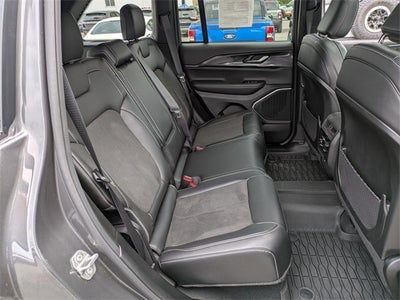 2022 Jeep Grand Cherokee Altitude