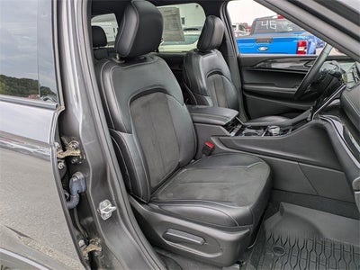 2022 Jeep Grand Cherokee Altitude