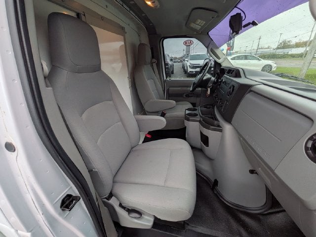 2019 Ford E-450SD Base