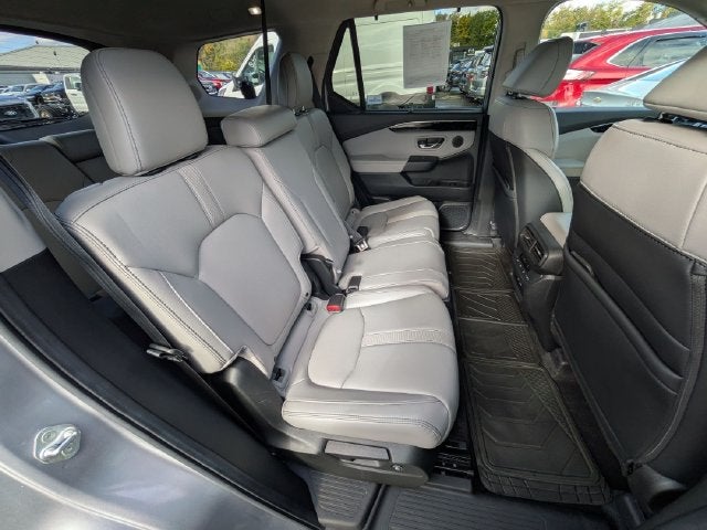2023 Honda Pilot Touring 8 Seater
