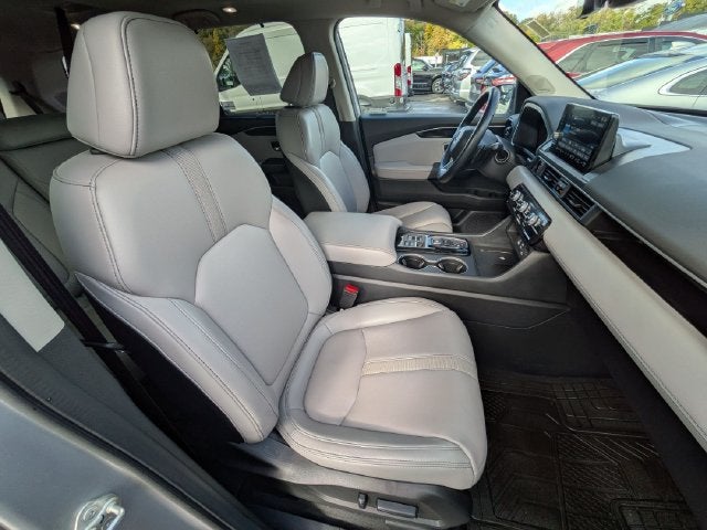 2023 Honda Pilot Touring 8 Seater