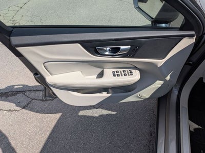 2021 Volvo S60 T6 Momentum