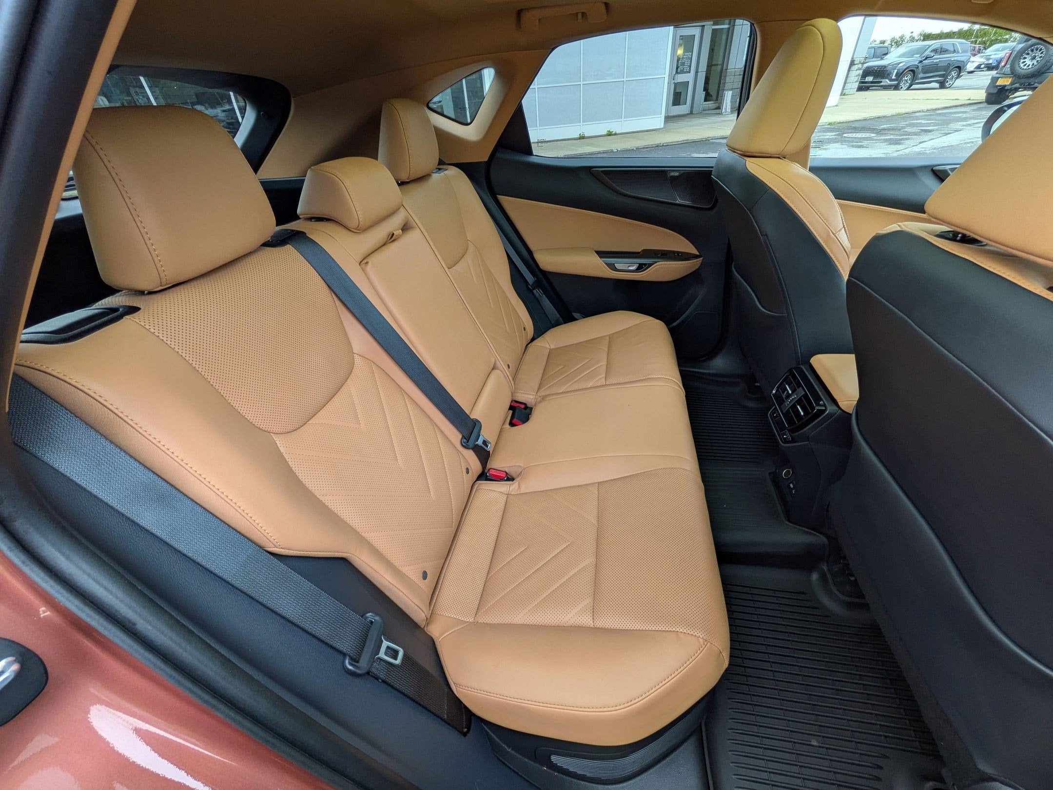 2025 Lexus NX 350h Luxury
