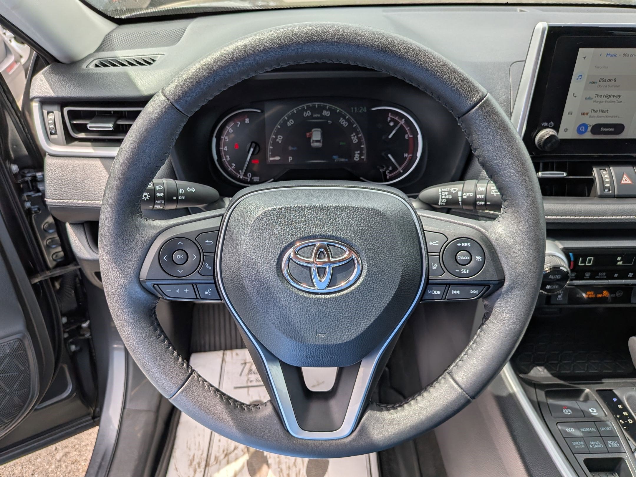 2023 Toyota RAV4 XLE Premium w/ Cold Weather Pkg