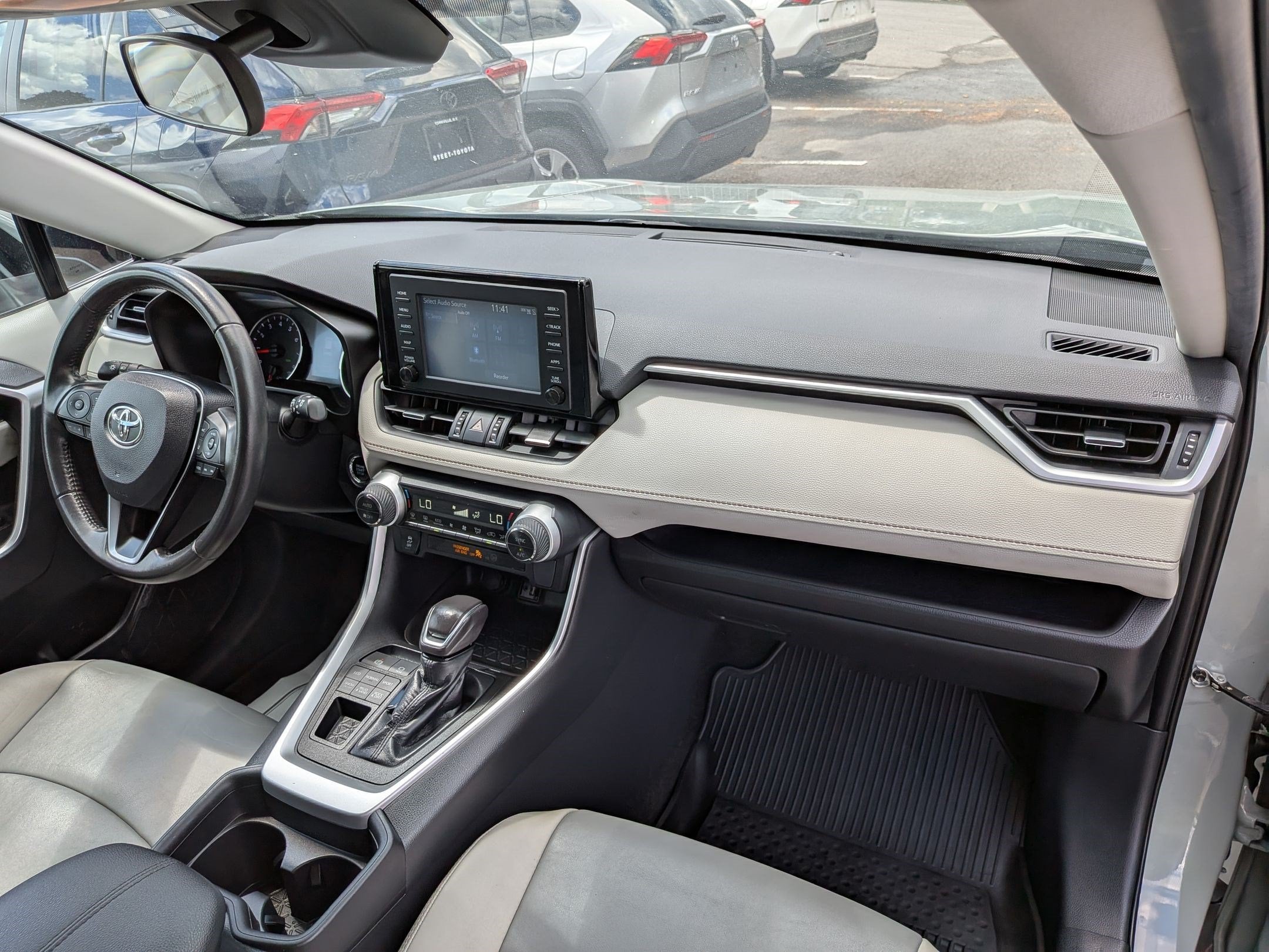 2019 Toyota RAV4 XLE Premium