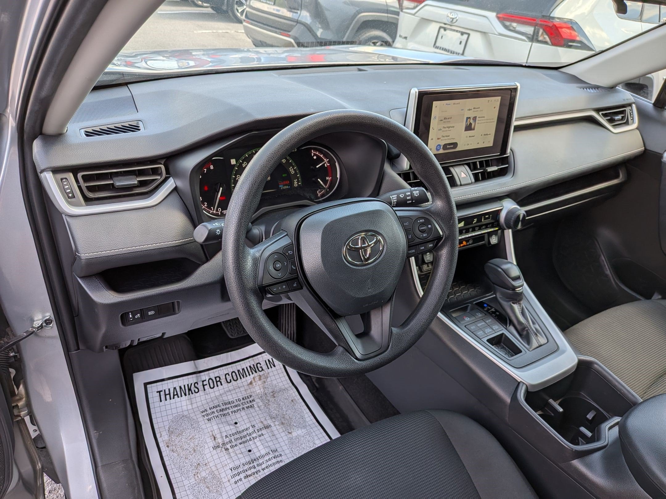 2025 Toyota RAV4 LE