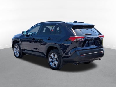 2022 Toyota RAV4 XLE w/ Convenience & Cold Weather Pkg