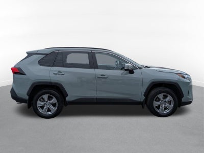 2023 Toyota RAV4 XLE w/ Convenience & Cold Weather Pkg