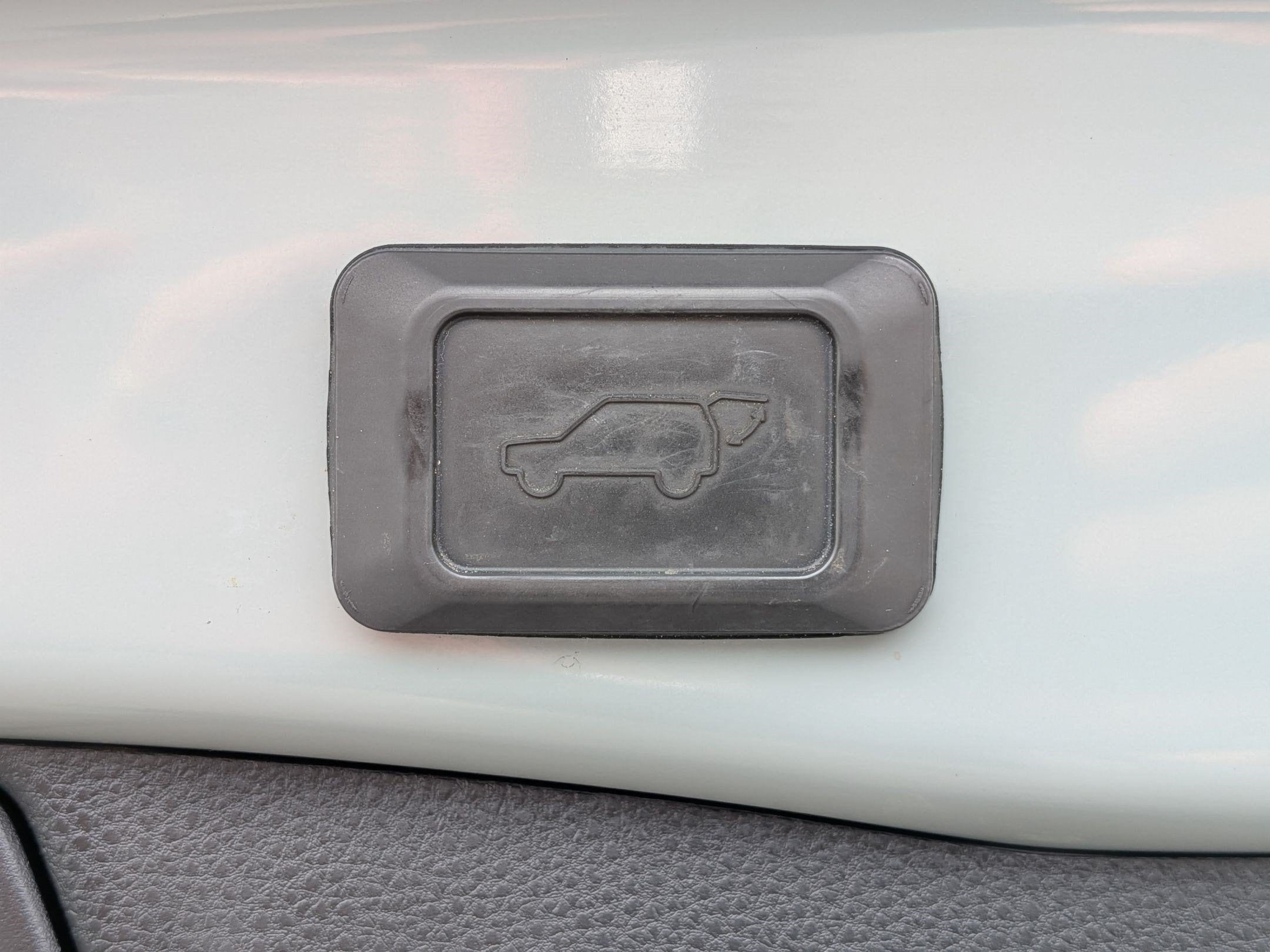 2023 Toyota RAV4 XLE w/ Convenience & Cold Weather Pkg
