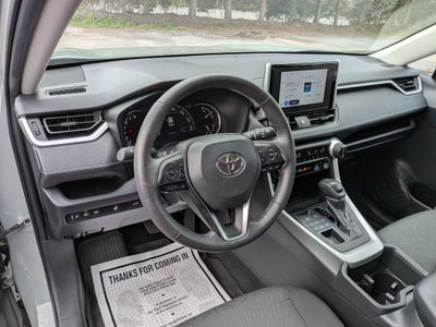 2023 Toyota RAV4 XLE w/ Convenience & Cold Weather Pkg