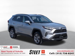 2023 Toyota RAV4 XLE w/ Convenience &amp; Cold Weather Pkg