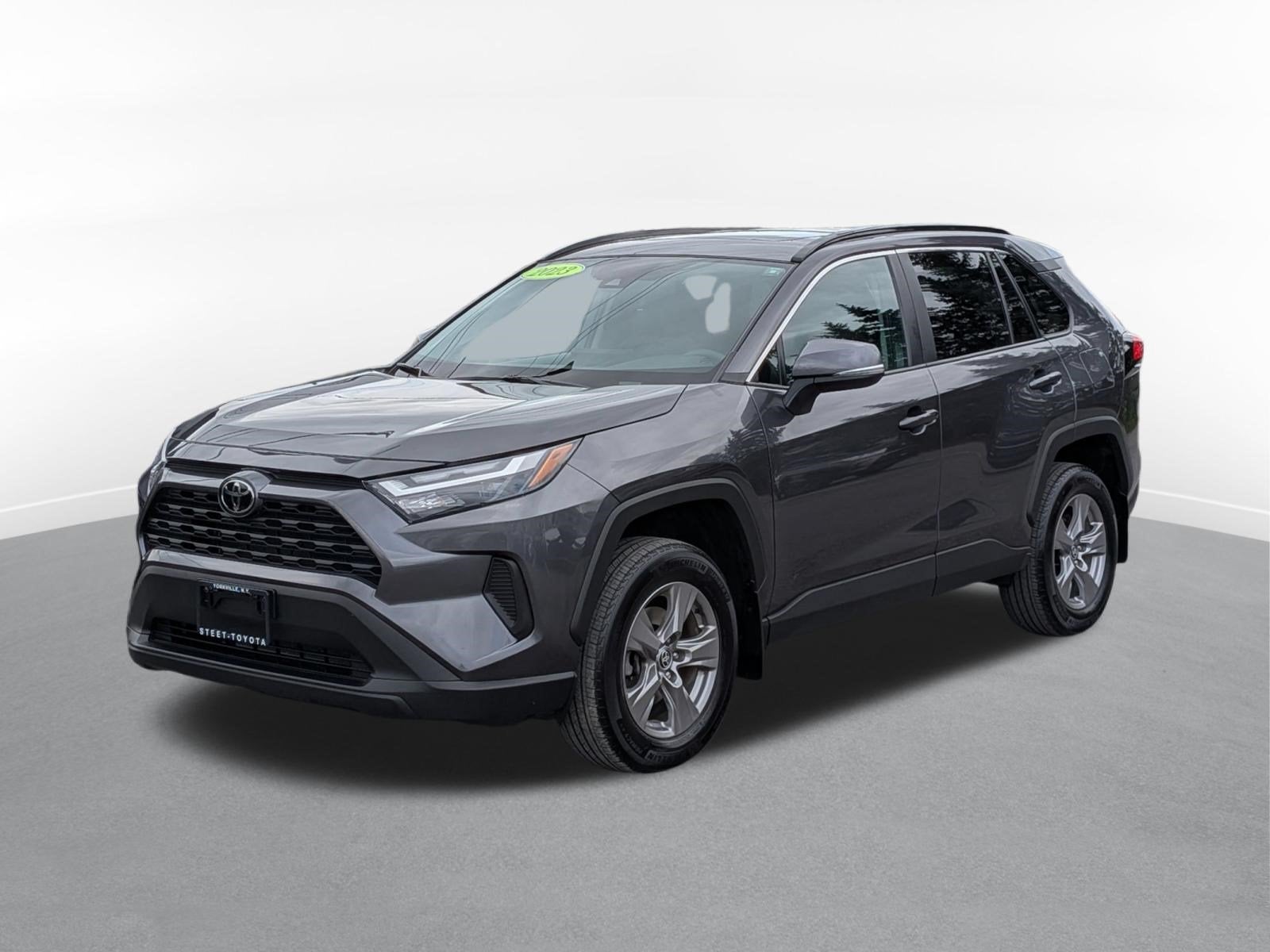 2023 Toyota RAV4 XLE w/ Convenience & Cold Weather Pkg