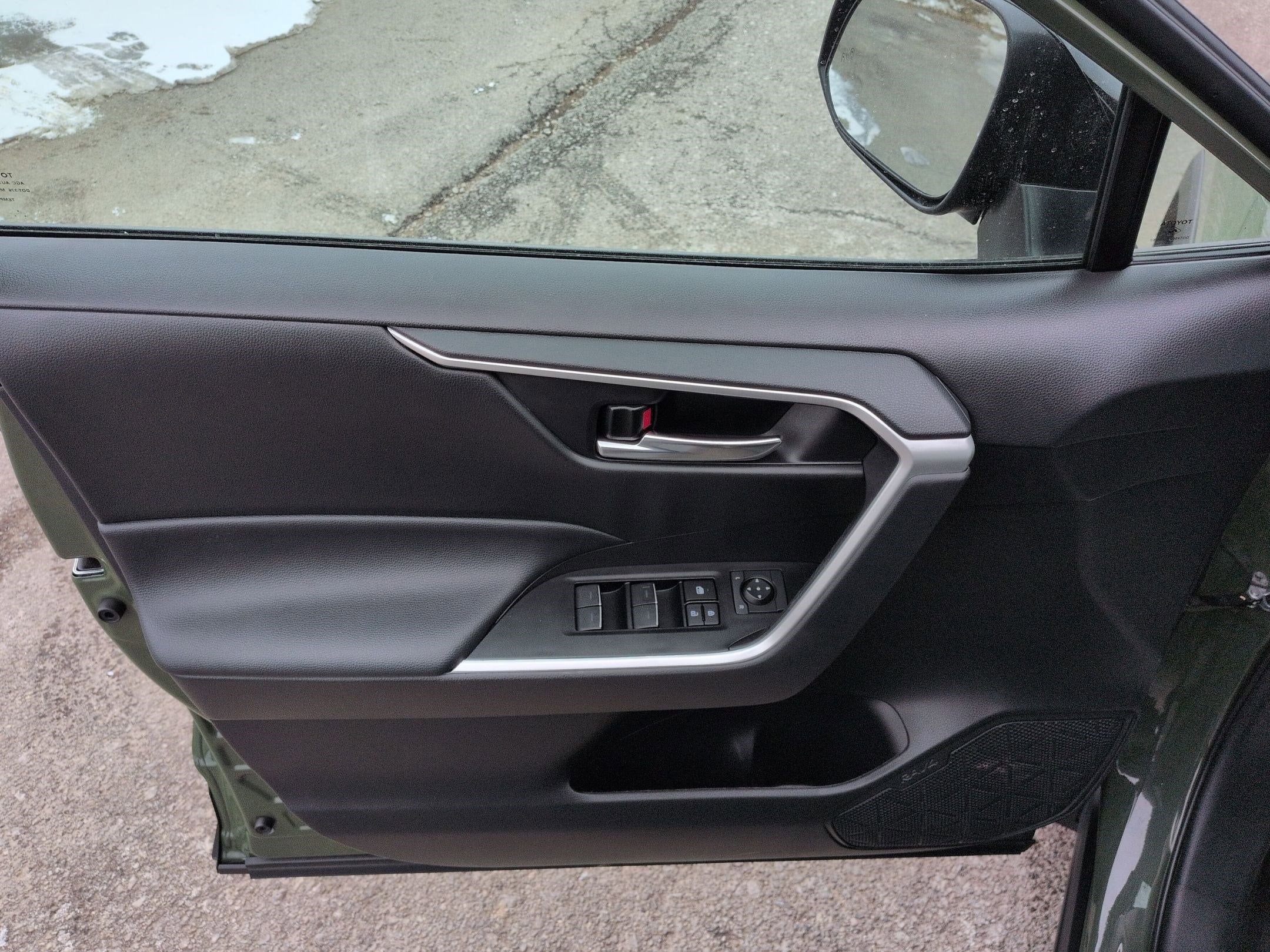 2024 Toyota RAV4 Hybrid Woodland Edition