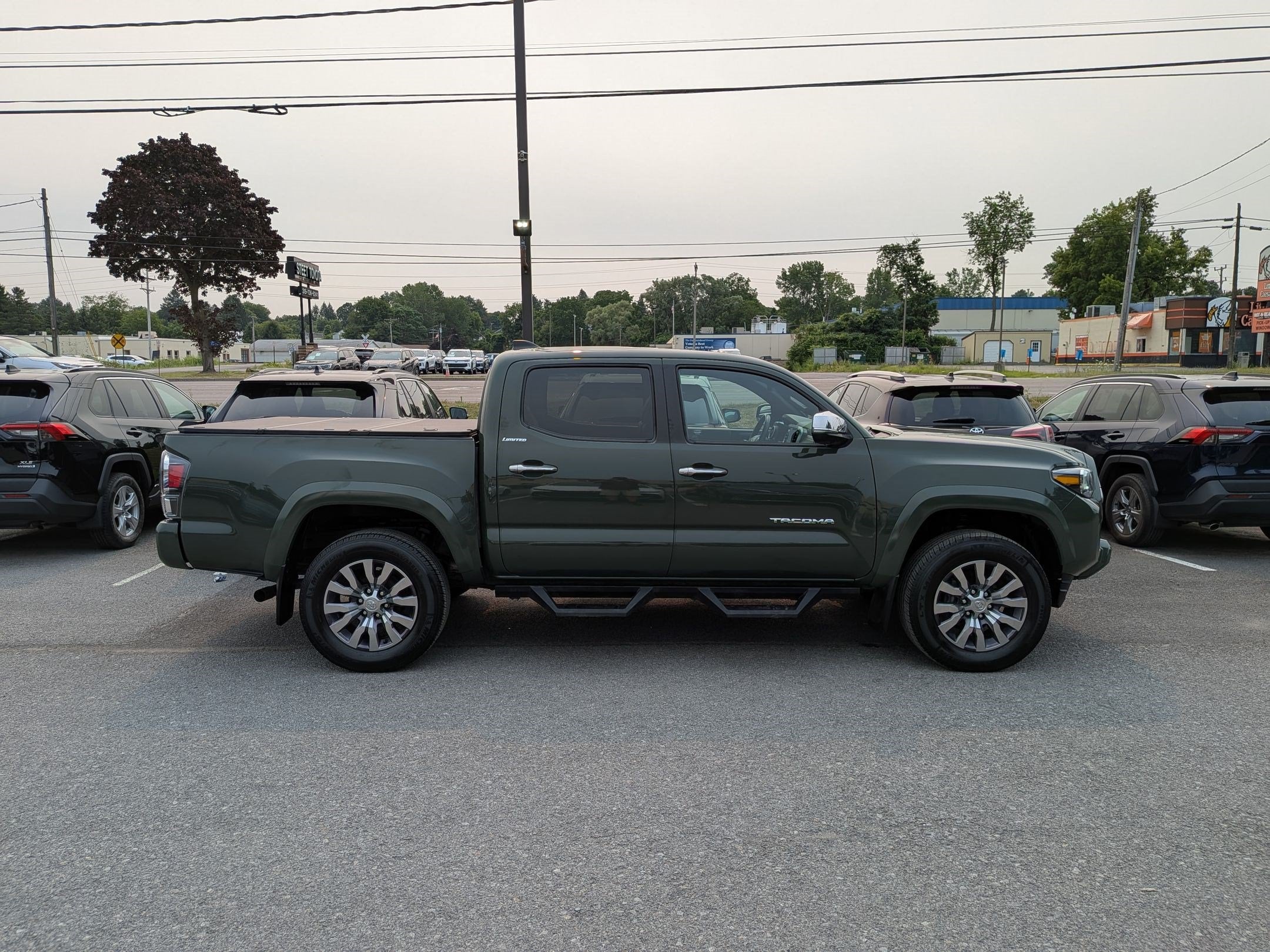 2022 Toyota Tacoma Limited V6