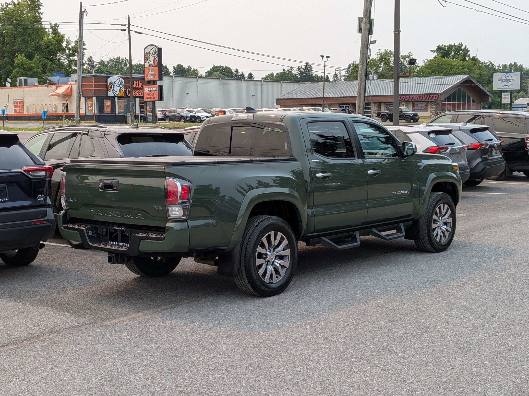 2022 Toyota Tacoma Limited V6