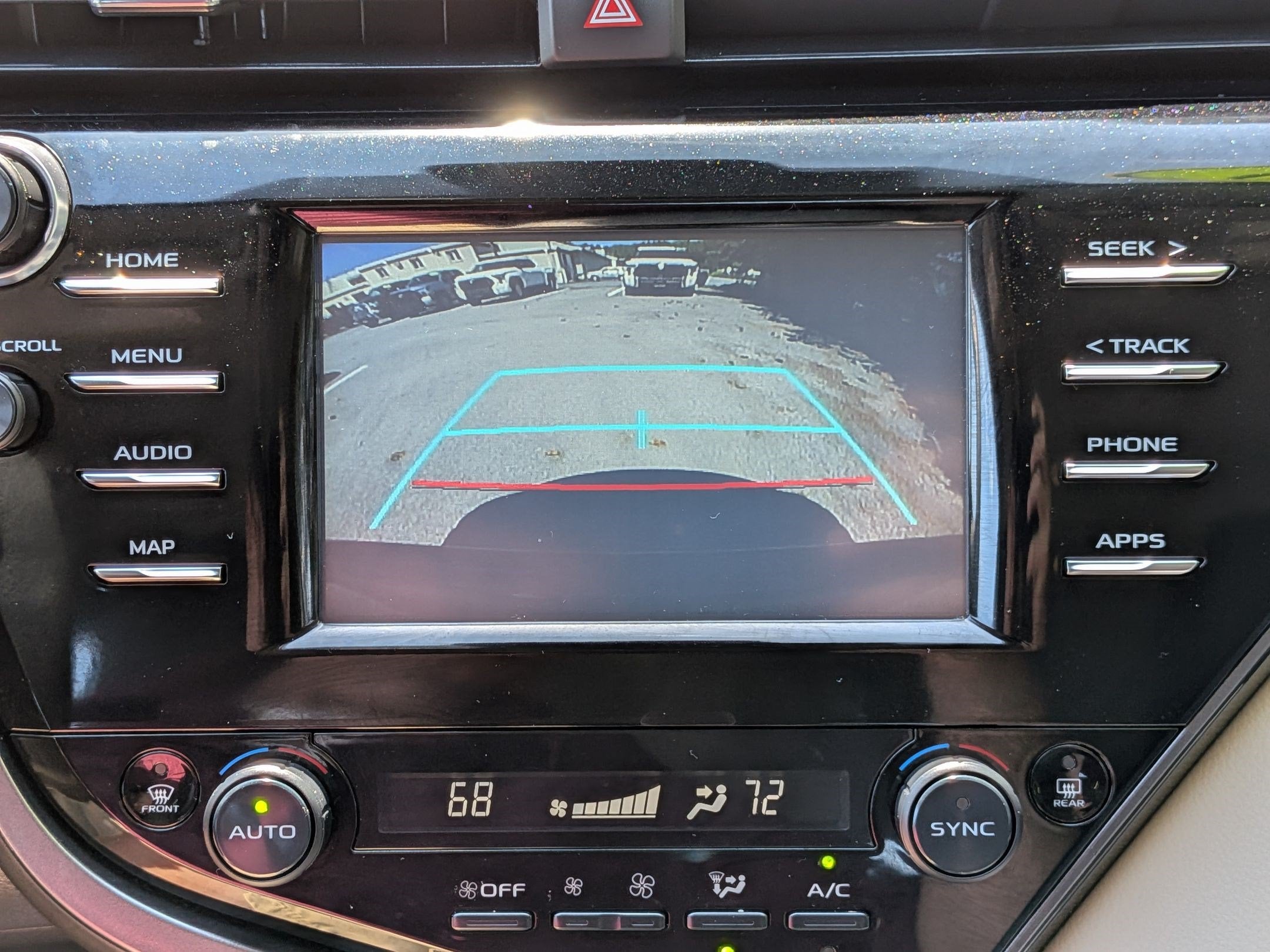 2019 Toyota Camry Hybrid LE