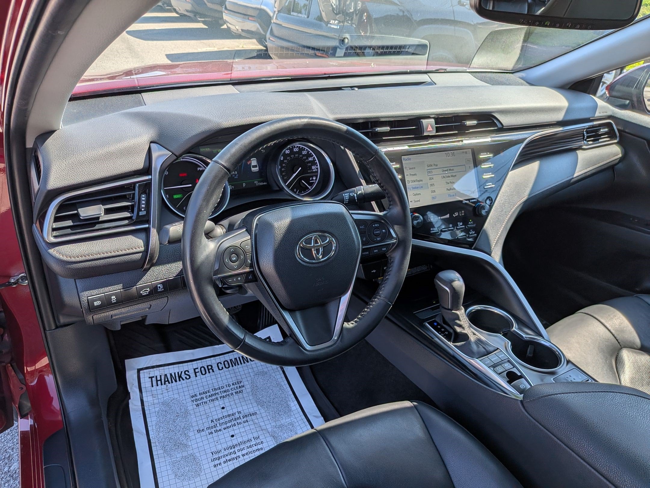 2020 Toyota Camry Hybrid XLE