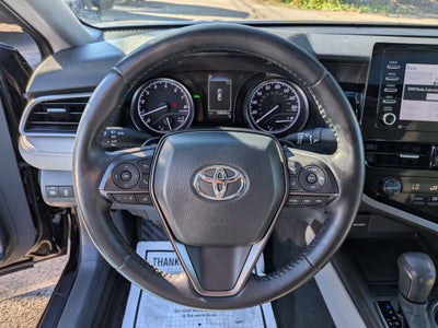 2021 Toyota Camry SE w/ Convenience & Cold Weather Pkg