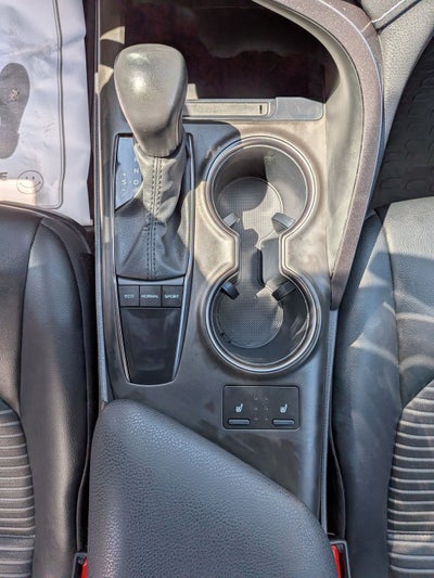 2023 Toyota Camry SE w/ Convenience & Cold Weather Pkg