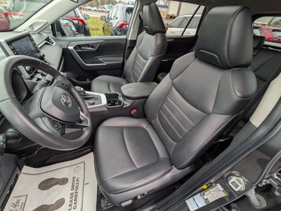 2022 Toyota RAV4 Hybrid XLE Premium w/ Premium Weather Pkg