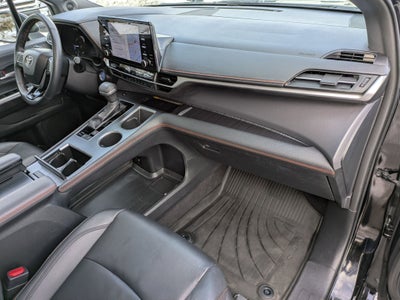 2022 Toyota Sienna XSE AWD 7 Passenger