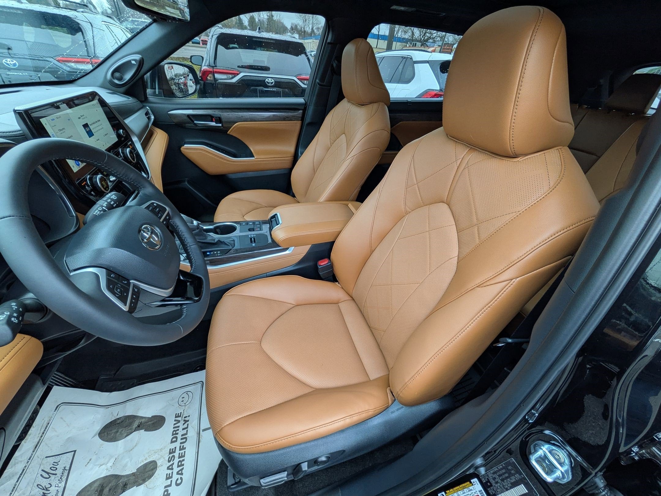 2026 Toyota Highlander Hybrid Platinum