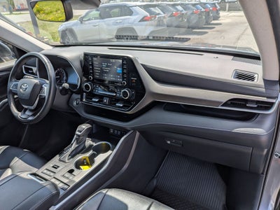 2022 Toyota Highlander XLE