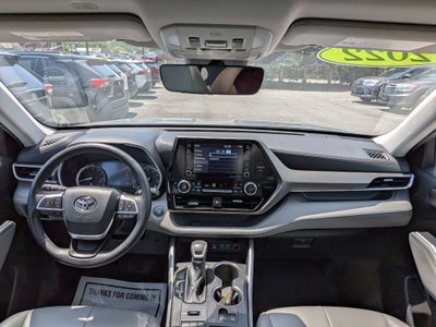 2022 Toyota Highlander XLE