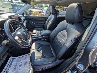 2024 Toyota Highlander XLE