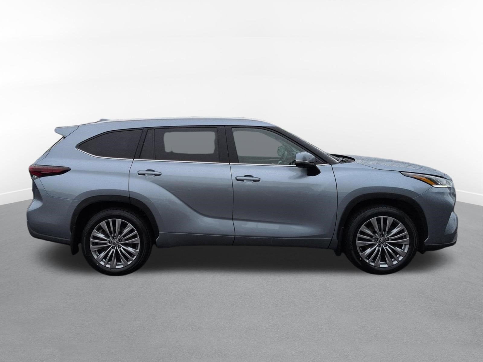 2024 Toyota Highlander Platinum