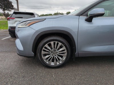 2024 Toyota Highlander Platinum