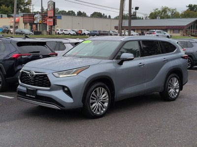 2024 Toyota Highlander Platinum