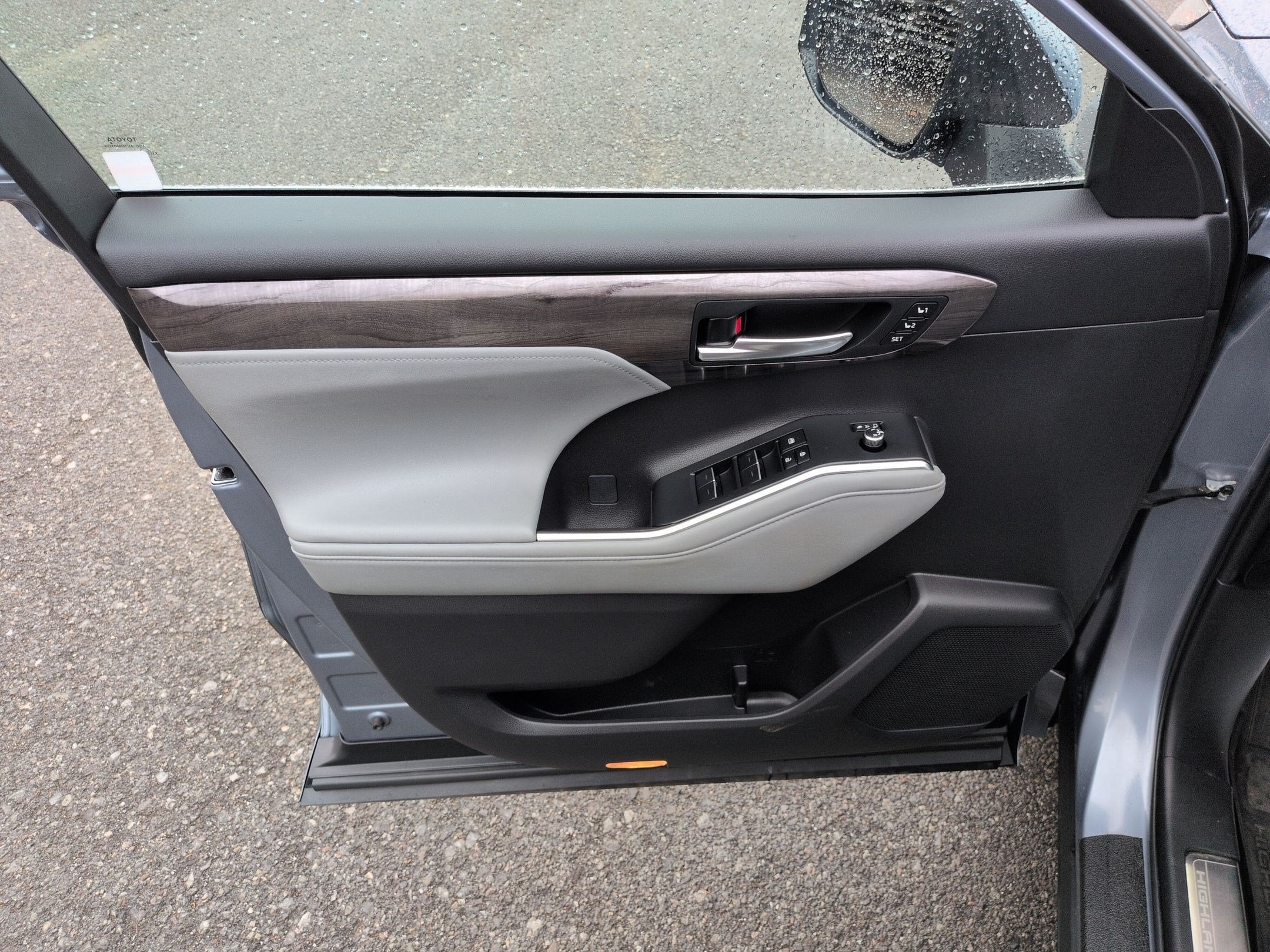 2024 Toyota Highlander Platinum