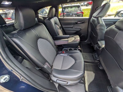 2022 Toyota Highlander XSE