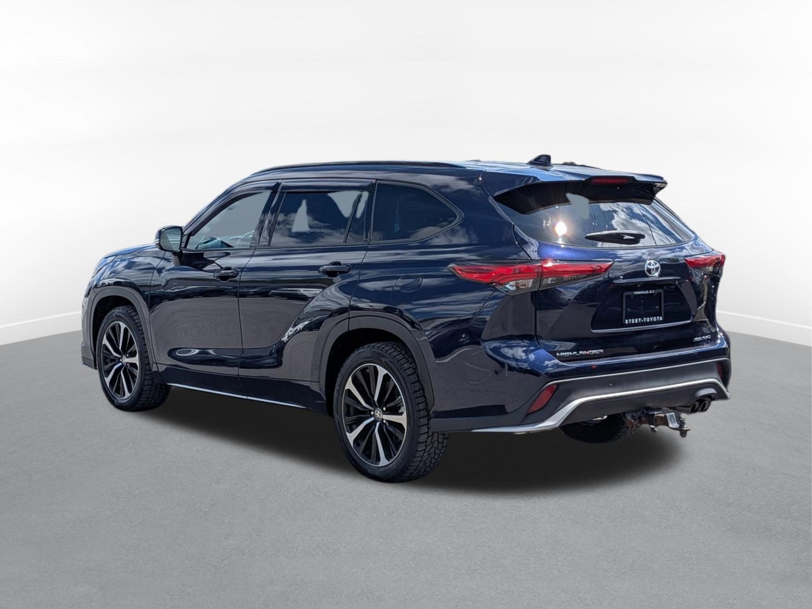 2022 Toyota Highlander XSE