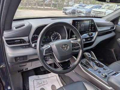 2022 Toyota Highlander XSE