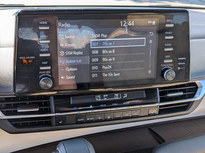 2024 Toyota Sienna XLE 8 Passenger