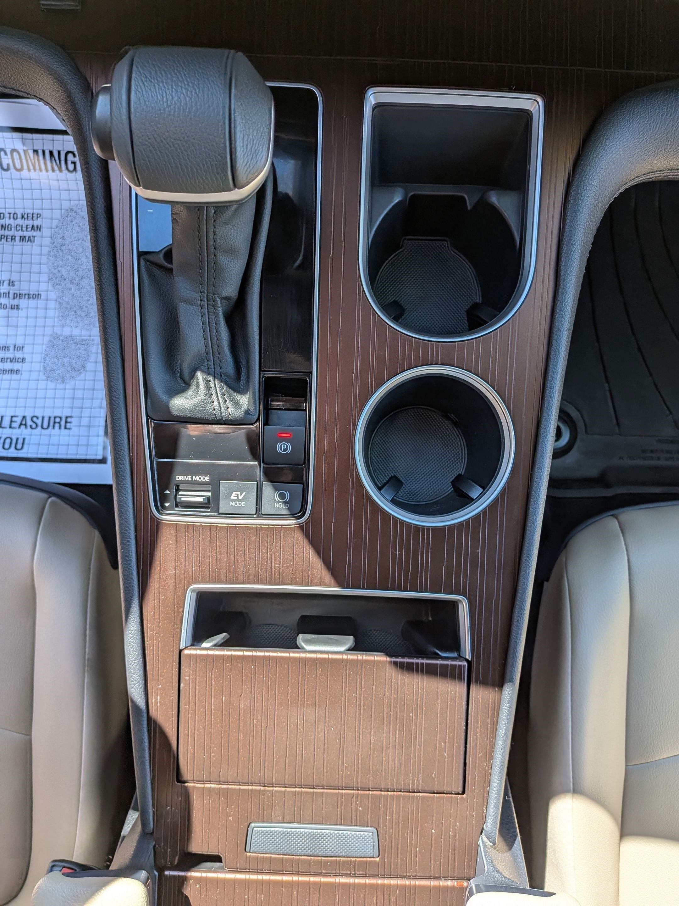 2024 Toyota Sienna XLE 8 Passenger