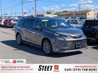 2024 Toyota Sienna XLE 8 Passenger