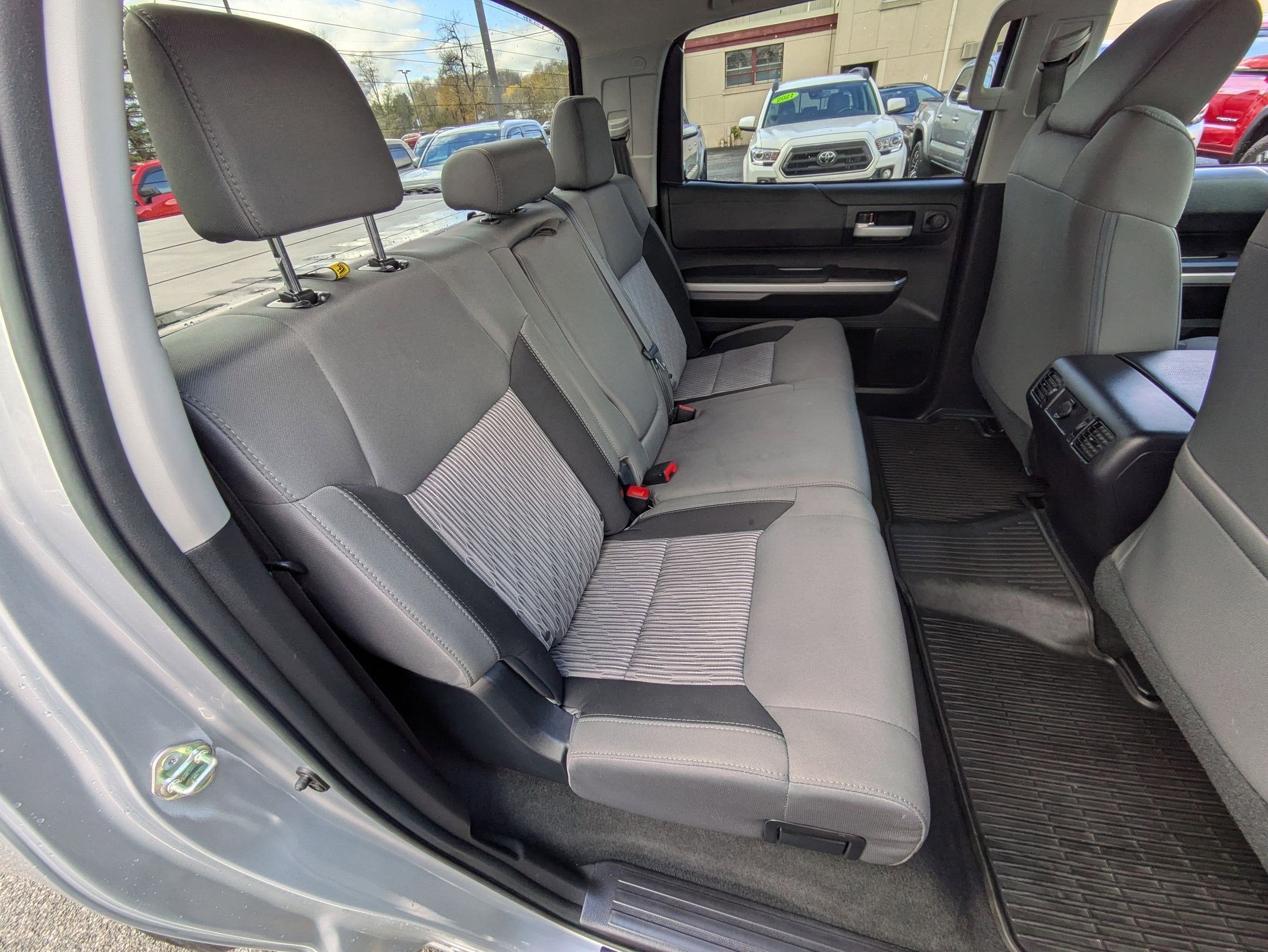 2017 Toyota Tundra SR5