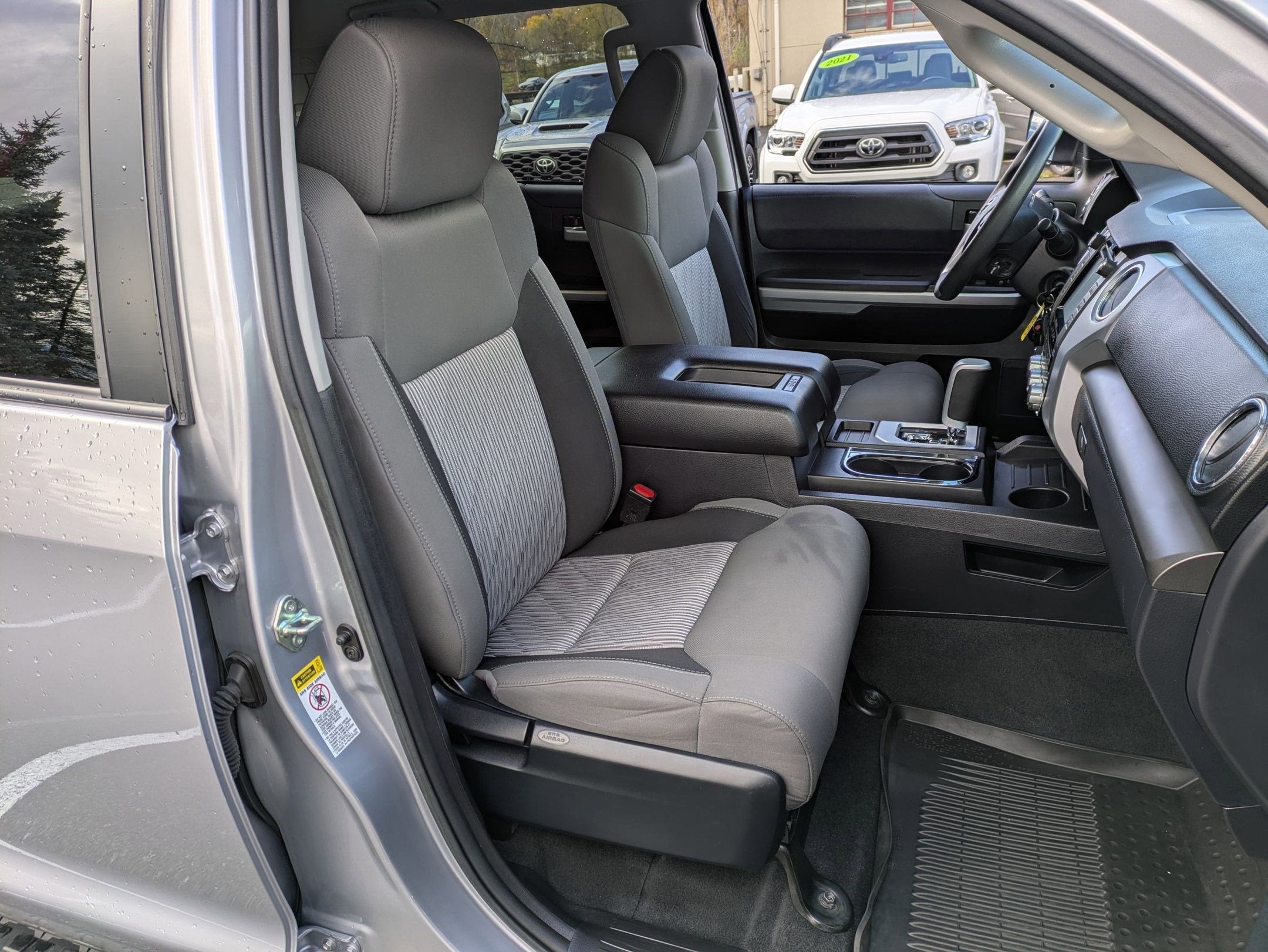 2017 Toyota Tundra SR5