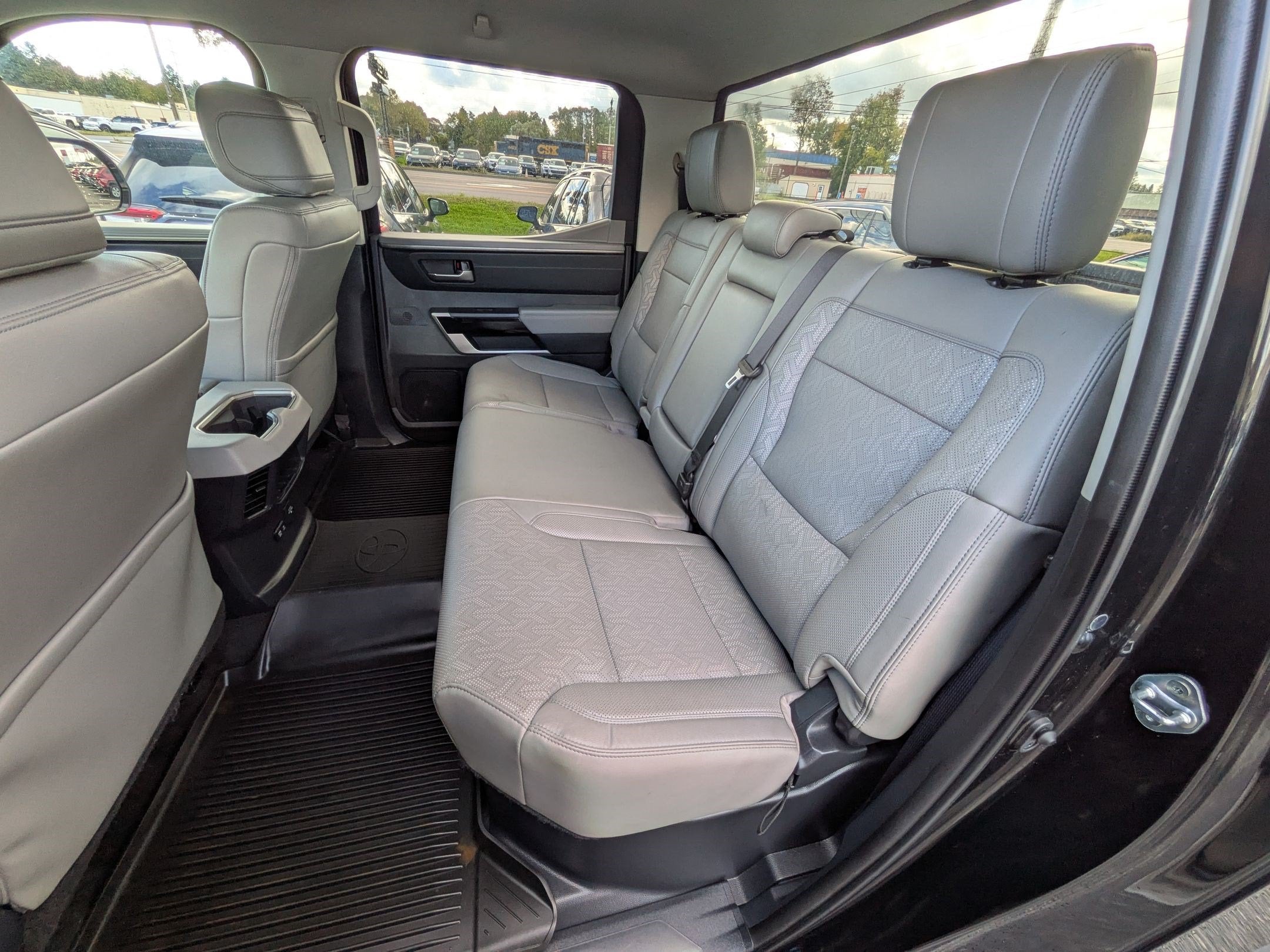 2023 Toyota Tundra Limited w/ LTD Power Pkg