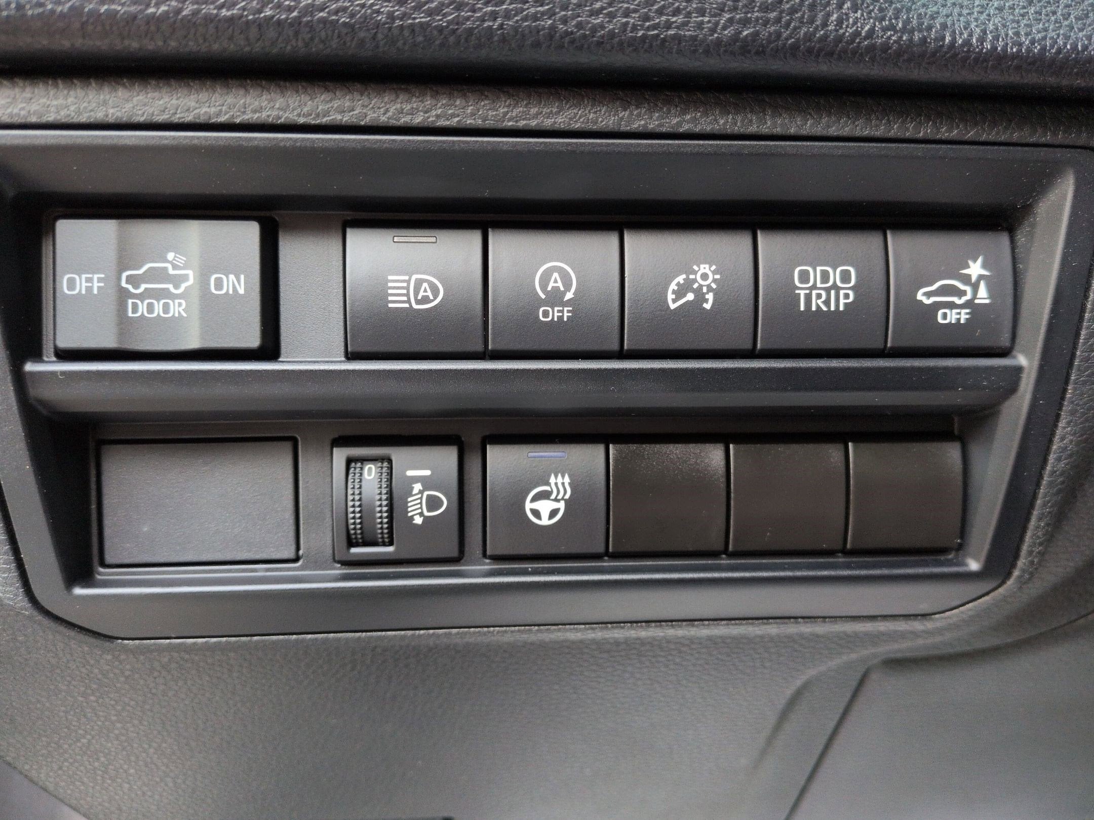 2022 Toyota Tundra SR5 w/ TRD Off Road & Convenience Pkg