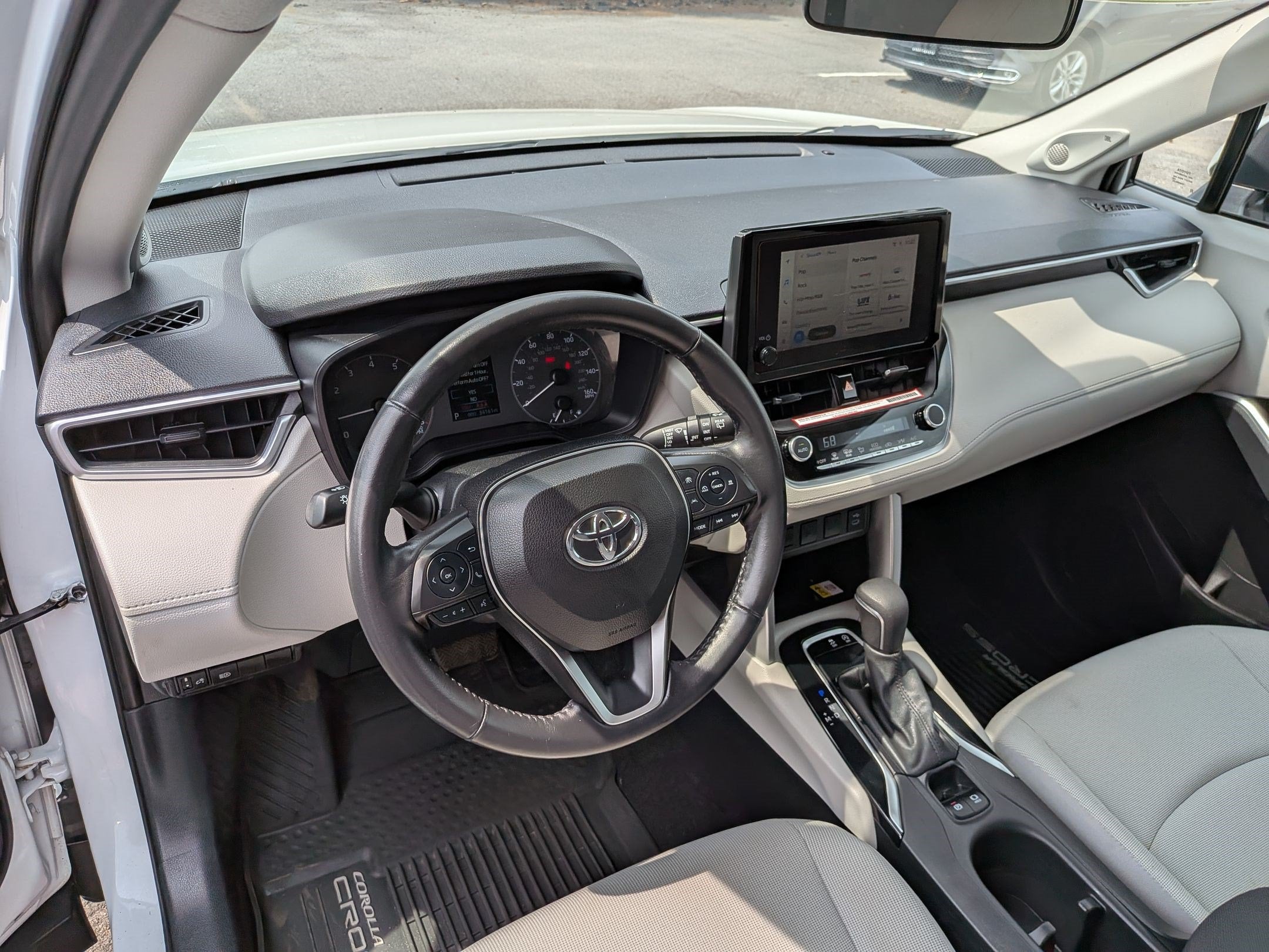 2023 Toyota Corolla Cross LE