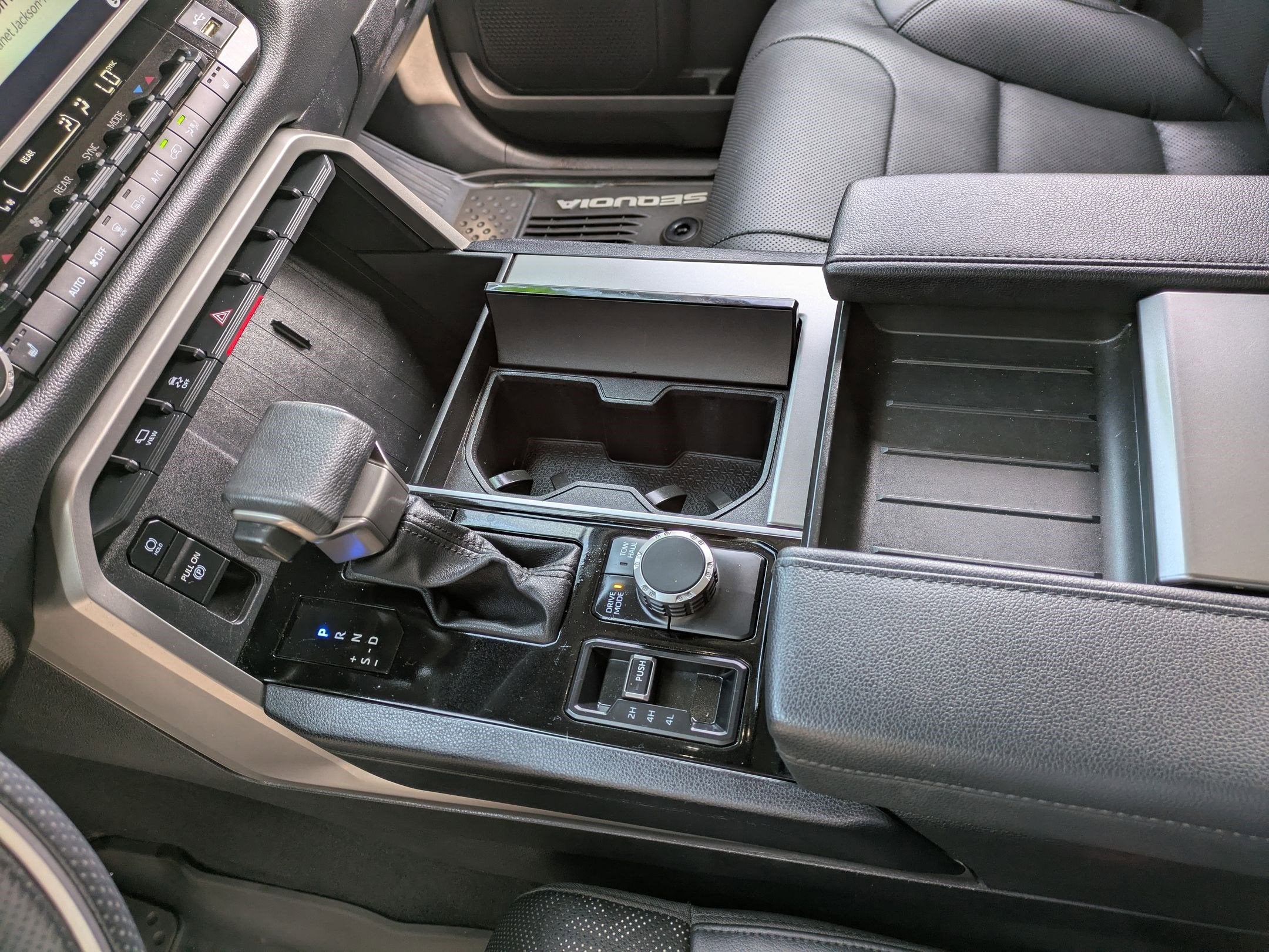 2024 Toyota Sequoia SR5