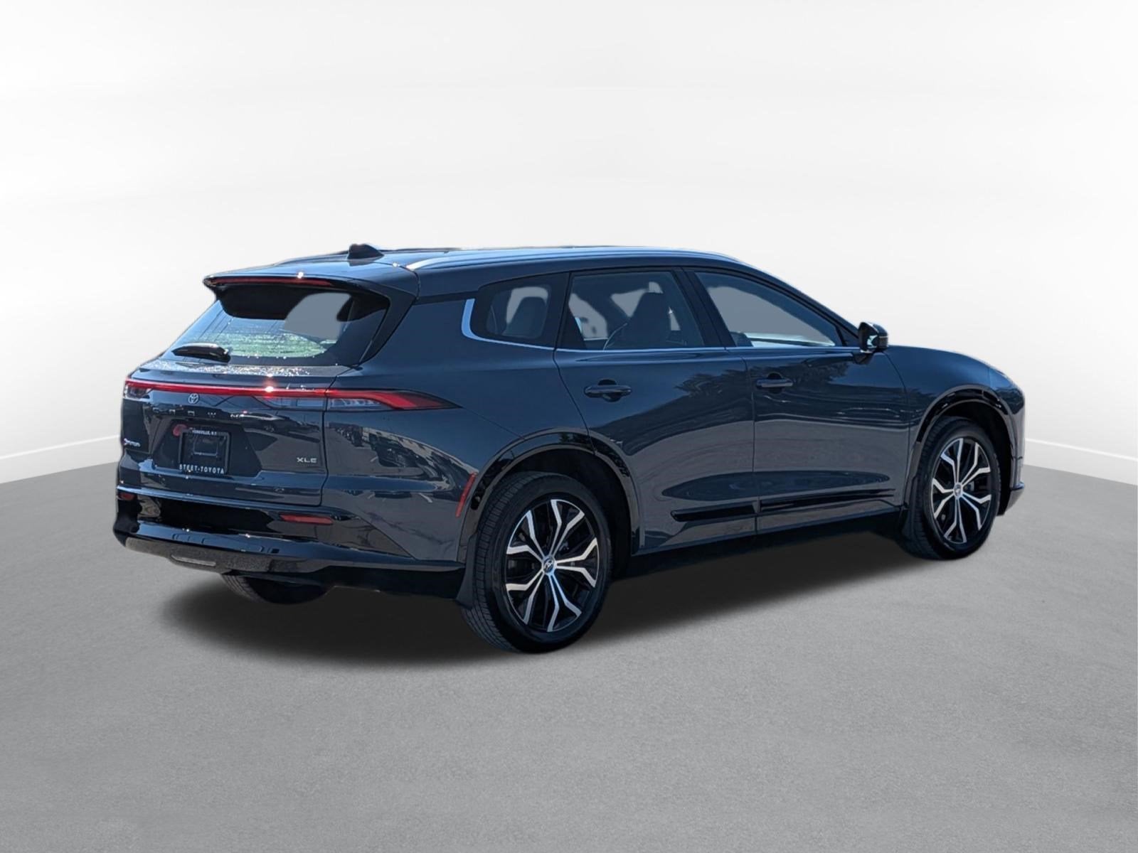 2025 Toyota Crown Signia XLE