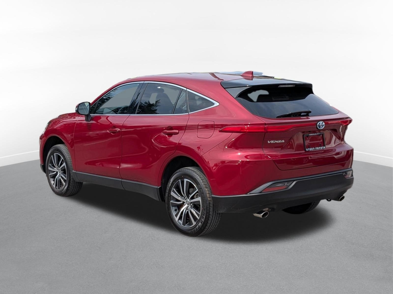2023 Toyota Venza LE